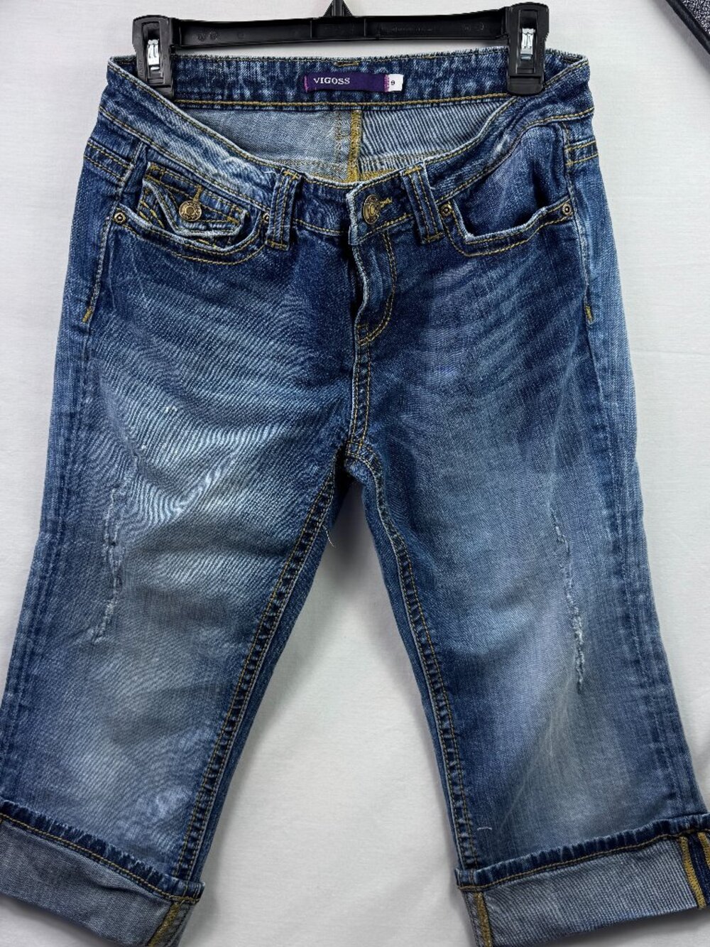 Vigoss Medium Blue Distressed Cropped Denim Capris Stitched Cuff Junior Size 9